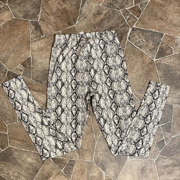 New Zenana Brushed Microfiber Snakeskin Print Legging Sz S - Picture 6 of 9